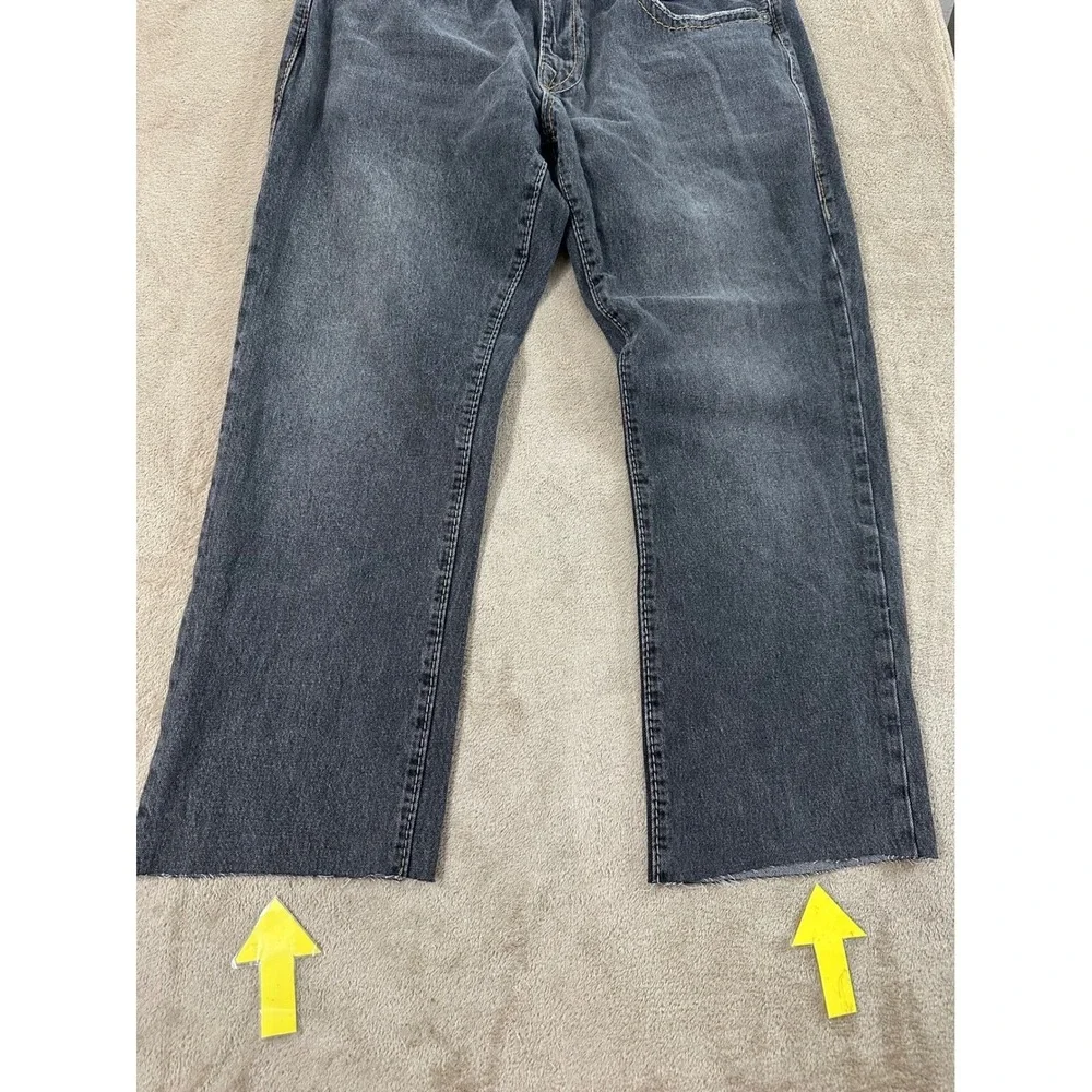 True Religion Ricky Relaxed Straight Big T Flap Jeans Mens size 36 Gray